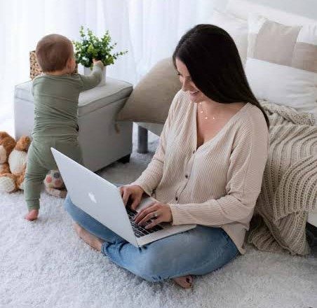 Social Mom – Balance Social Media And Motherhood